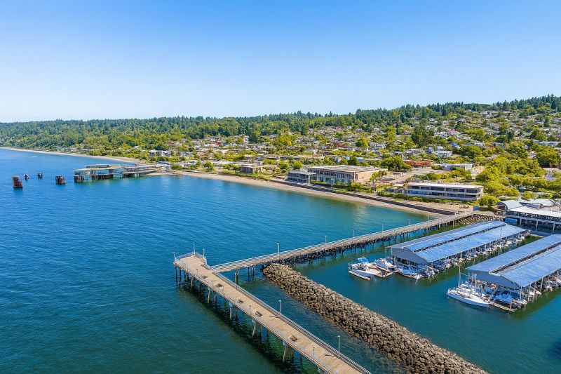 Best Bathroom Remodeling pros in Elk Grove Village, IL